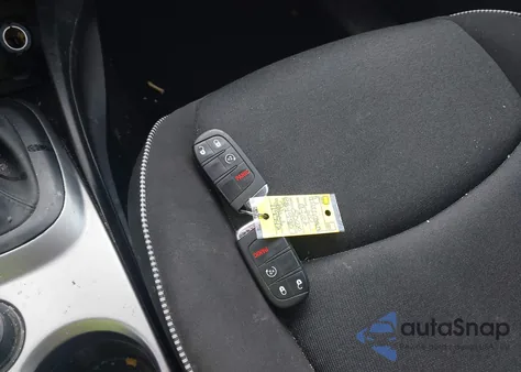 2020 Fiat 500X Pop Awd z USA, uszkodzony, nr VIN ZFBNFYA17LP849907